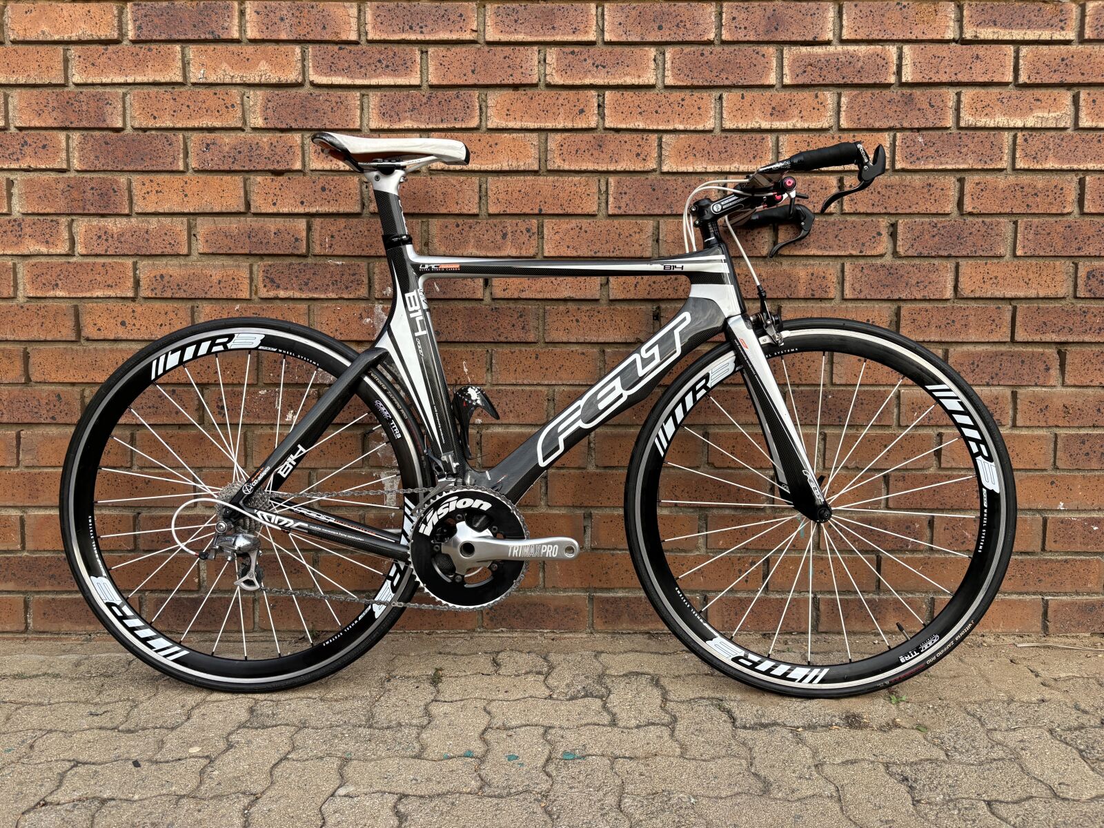 Felt B14 Carbon Time Trial Bike